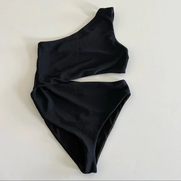 NEW without tags Beach Riot Celine One Piece - Black - Picture 3 of 7